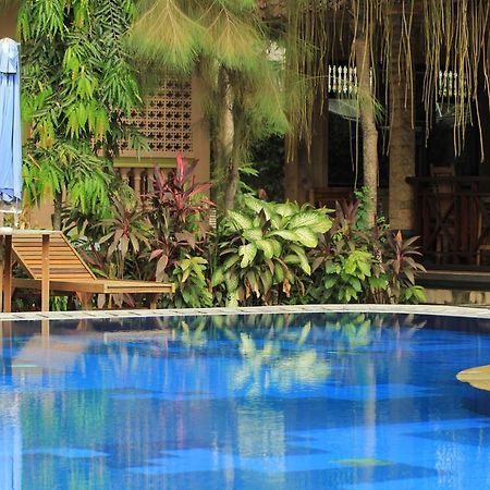 Hotel Lusa At Kuta Beach Eksteriør billede